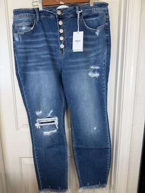 Vervet Women's Boyfriend Jeans in Medium Blue Distress 20 denim curvy skinny